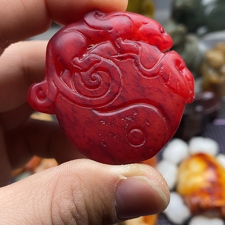 未镶嵌蛇纹石玉颈饰