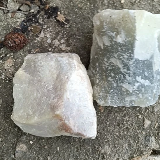 未镶嵌蛇纹石玉珠宝奇石