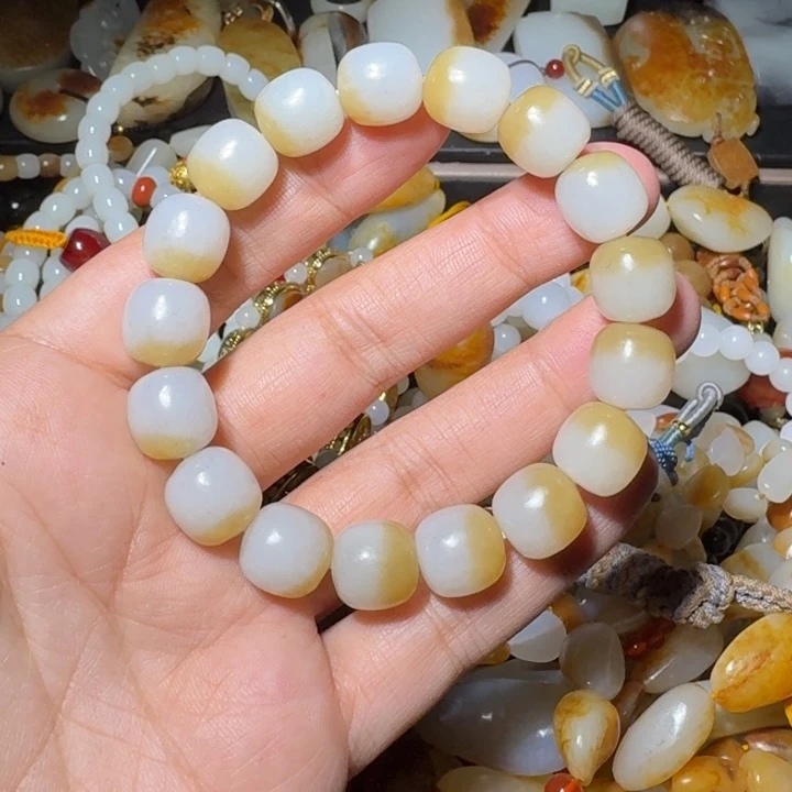 和田玉未镶嵌手链