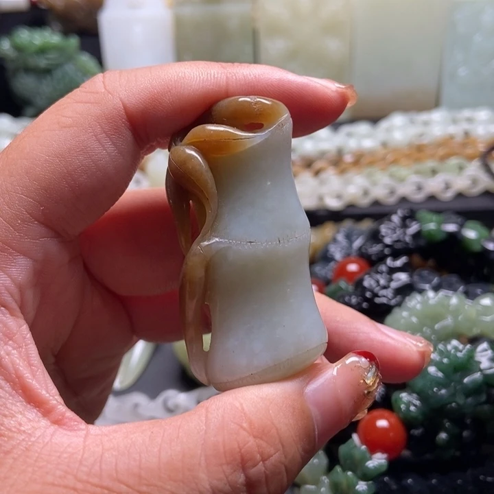 颈饰未镶嵌和田玉不***多