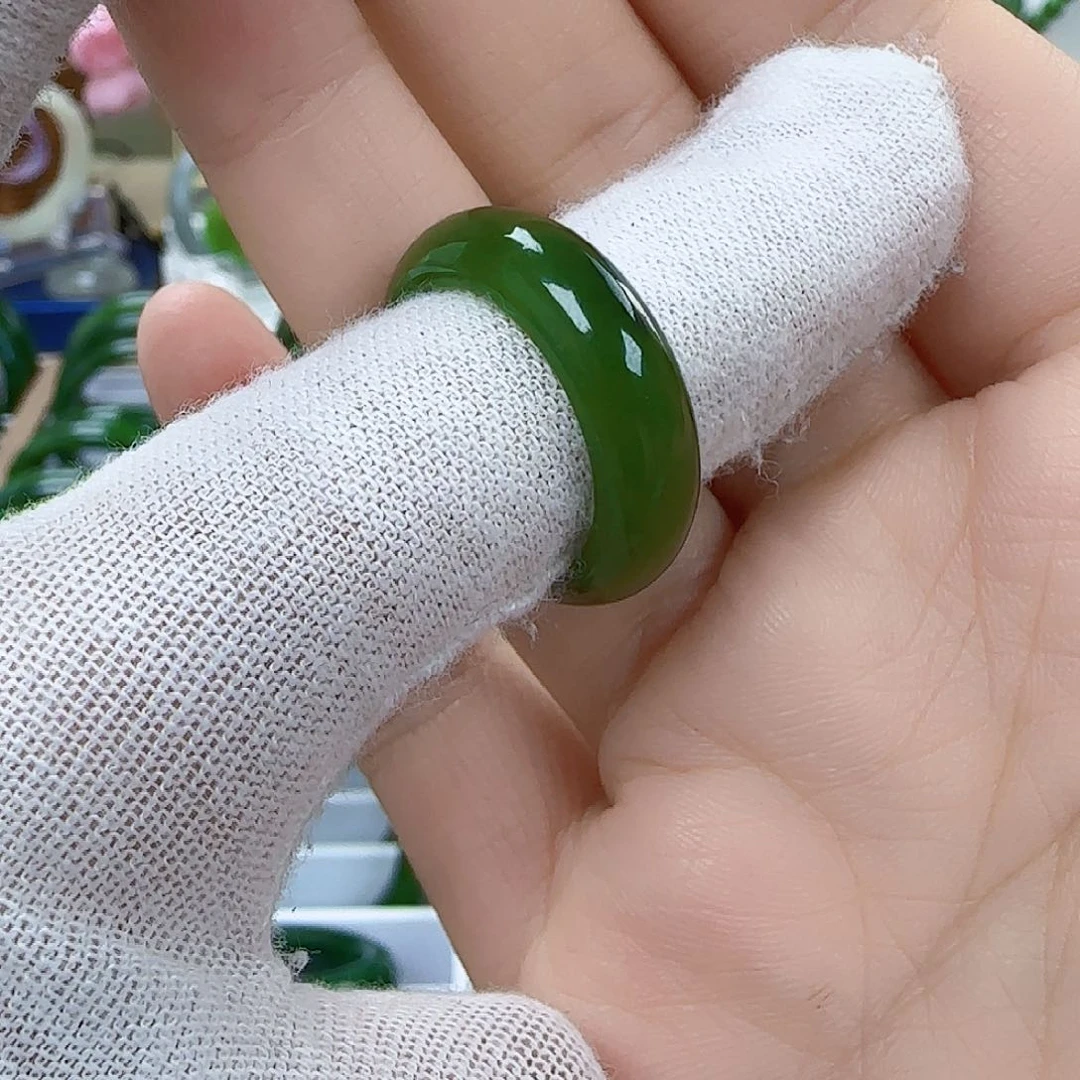 和田玉（碧玉）戒指未镶嵌