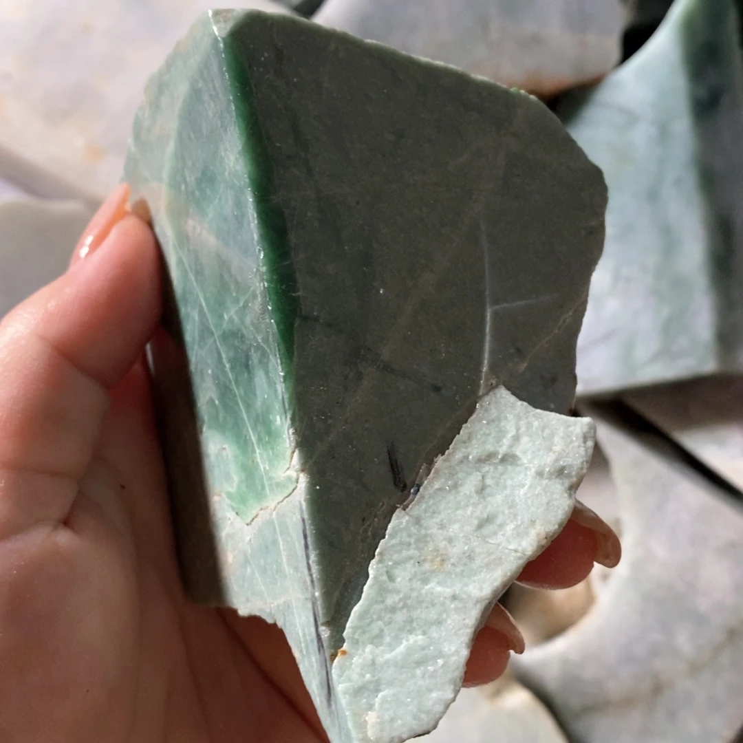 颈饰未镶嵌翡翠天然翡翠