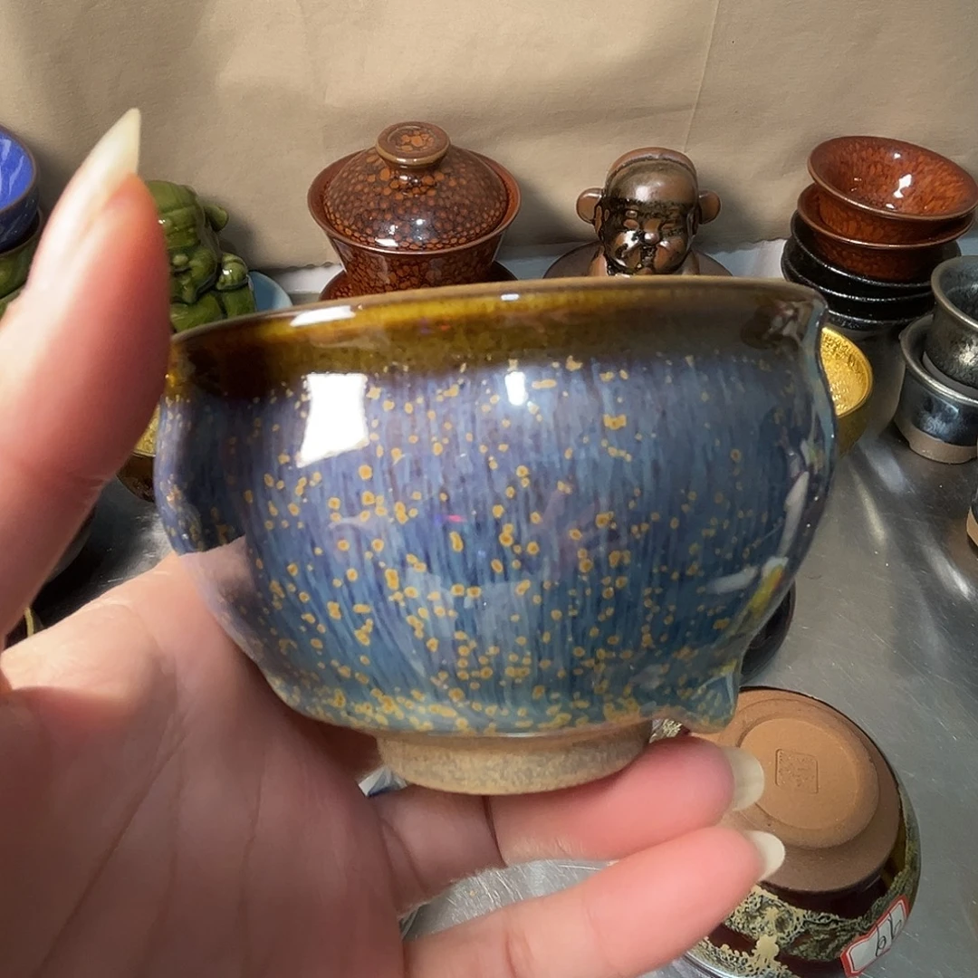 茶盏在你面前装着不在意就算