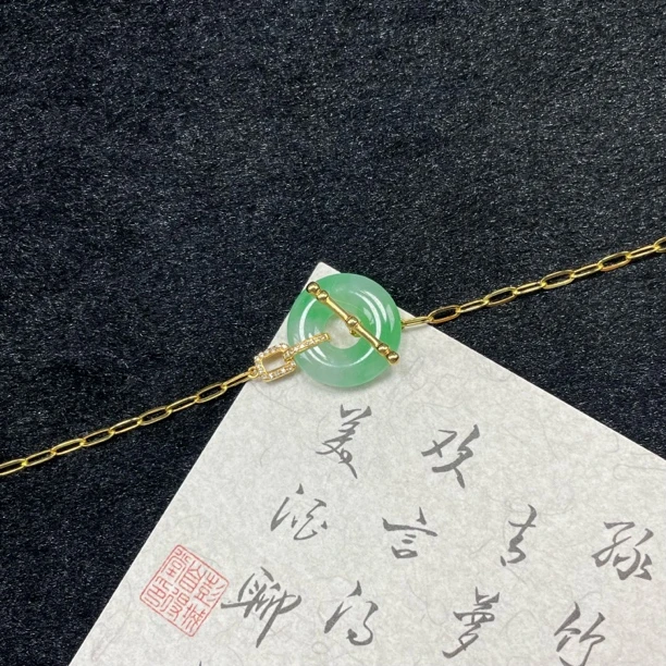 晴绿甜甜圈—翡翠18K金镶嵌手链