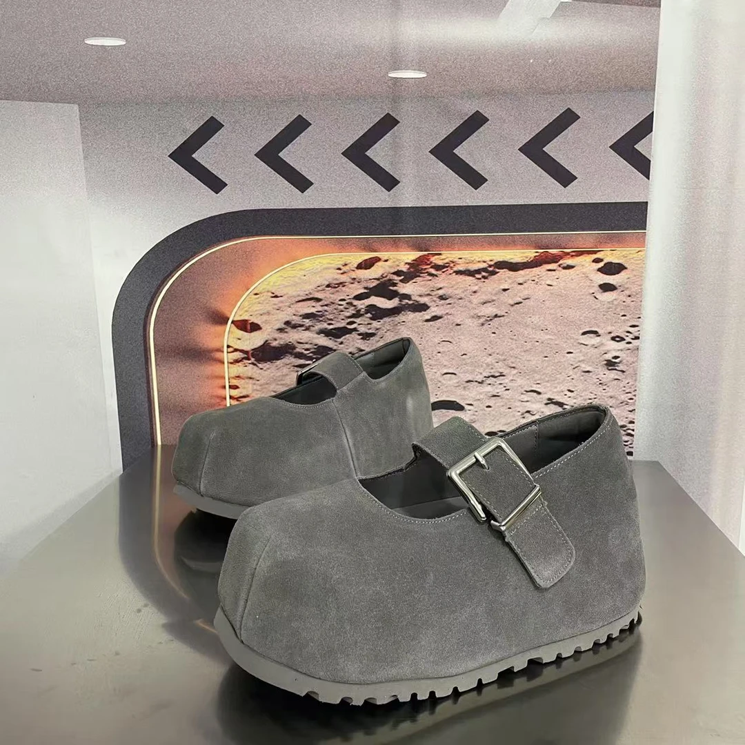 699-28四季新款2025圆头系带韩版简约休闲板鞋潮流百搭红色时尚