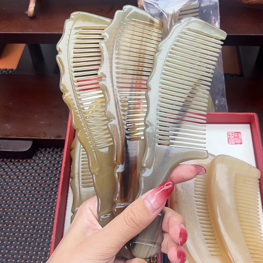 纯手工制作纯牛角梳子