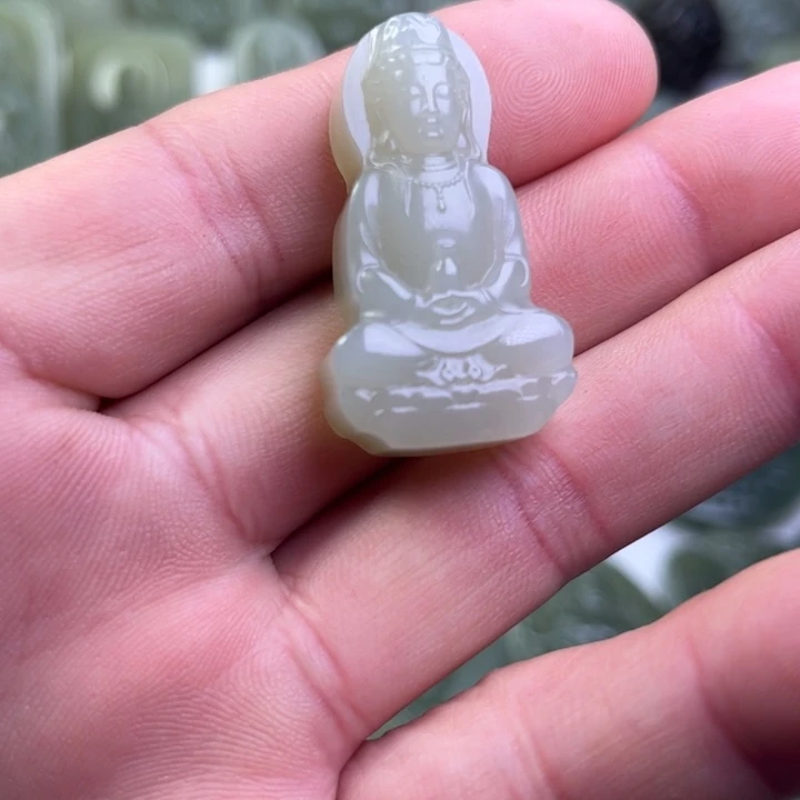 和田玉未镶嵌颈饰