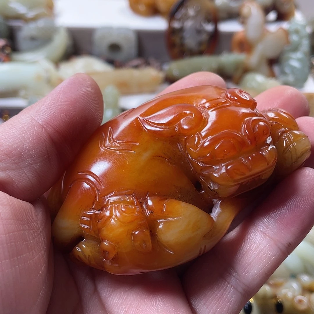 黑***炫和田玉未镶嵌颈饰