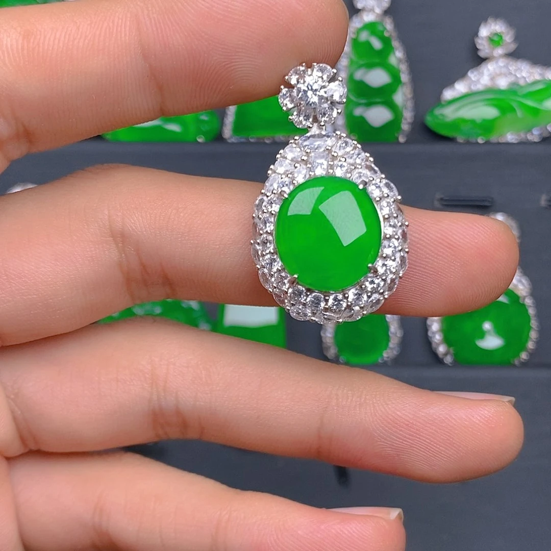 吊坠(赠链)银S925镶嵌翡翠吊坠