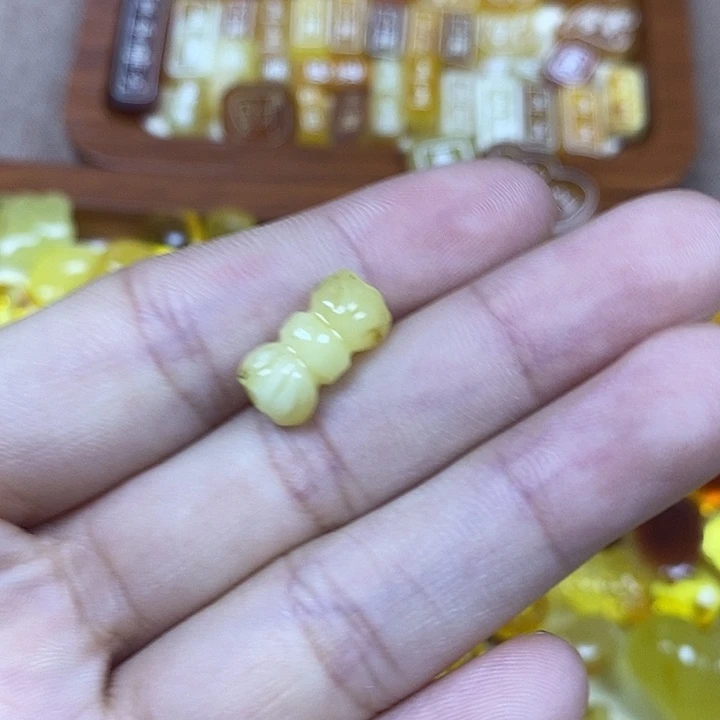 吊坠橄榄核蝴蝶结13
