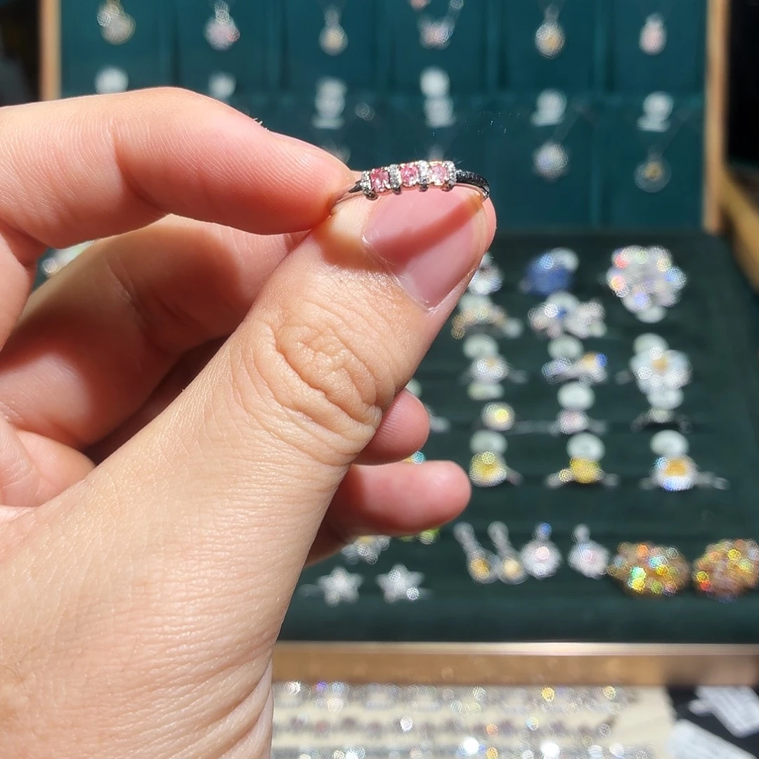 钻石戒指/指环18K金镶嵌