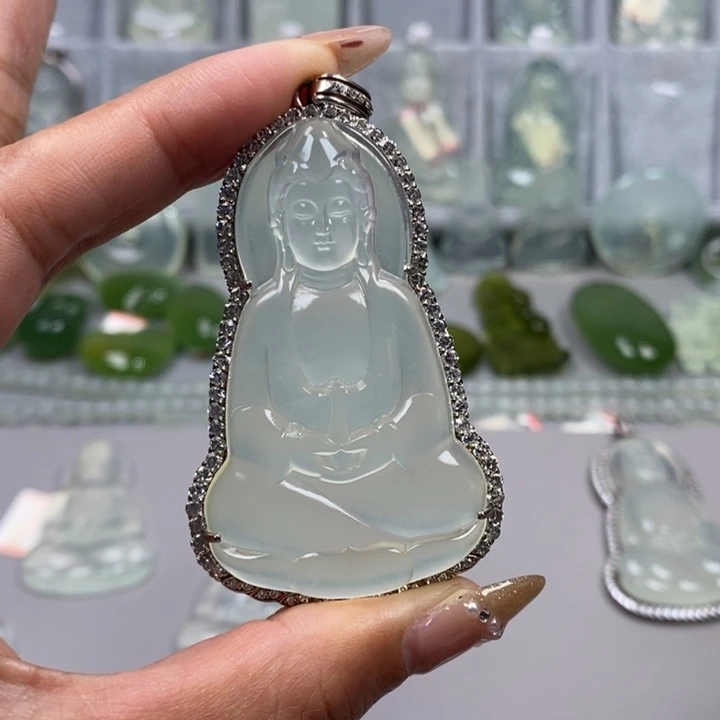 蛇纹石玉颈饰未镶嵌蔚***空