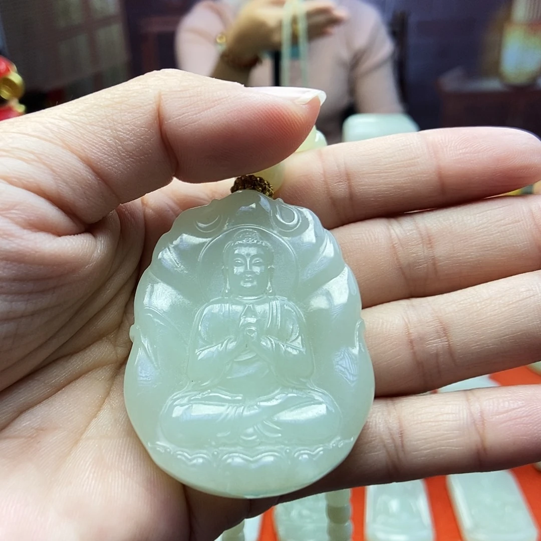 颈饰未镶嵌和田玉人***要