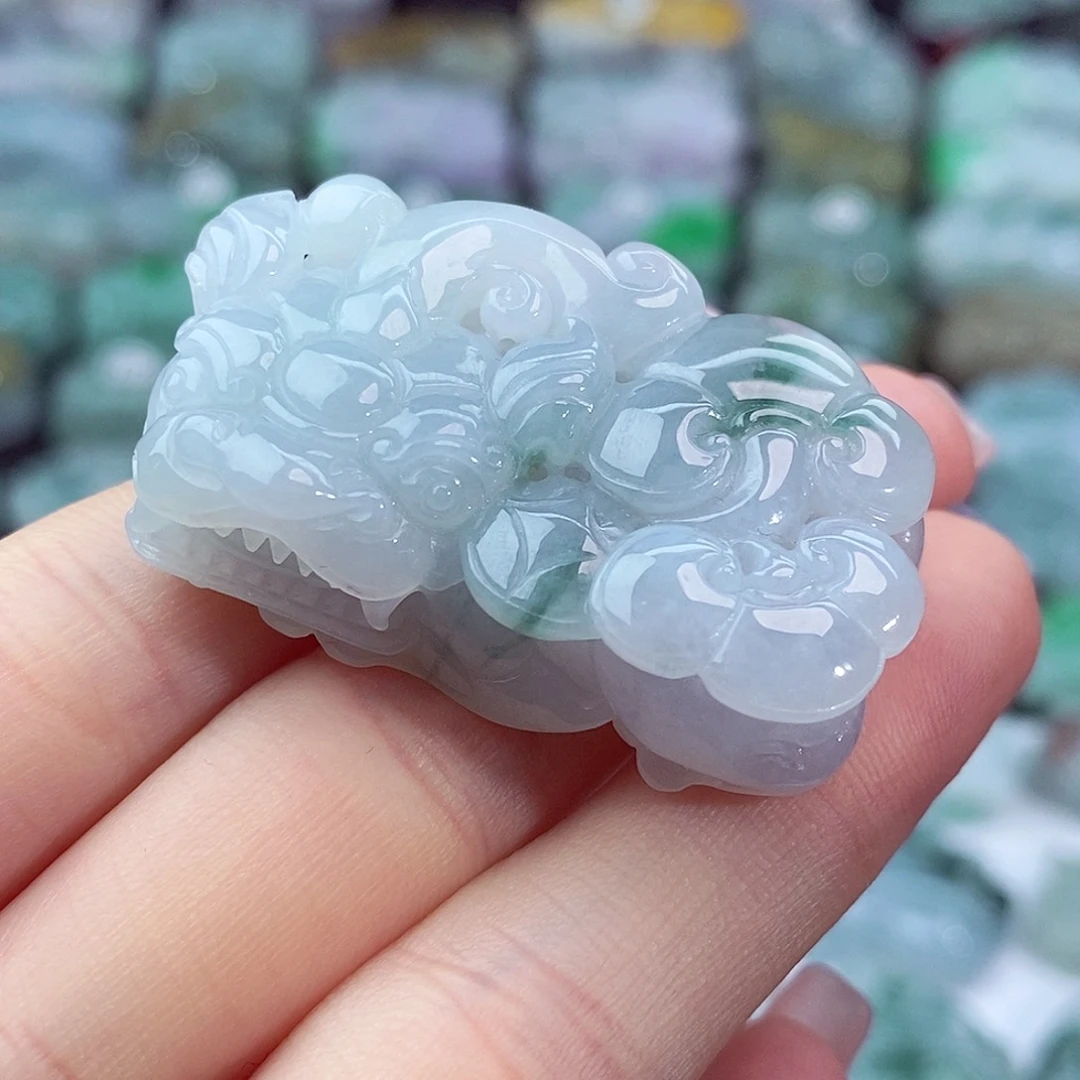 颈饰未镶嵌翡翠天然