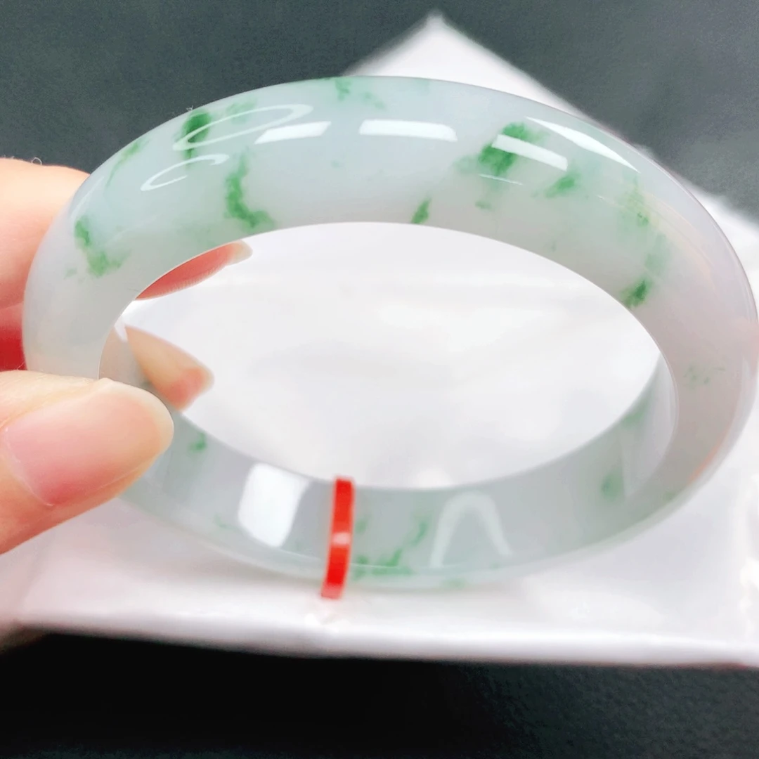 翡翠未镶嵌手镯56圈