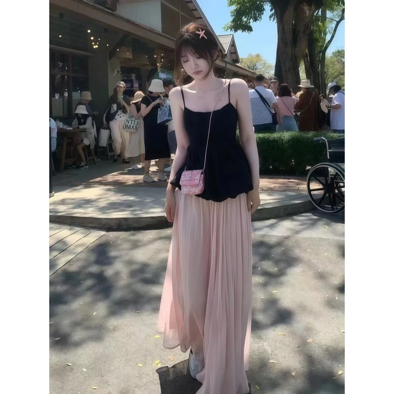 法式温柔风吊带背心女2025夏季新款高腰显瘦粉色半身裙两件套套装