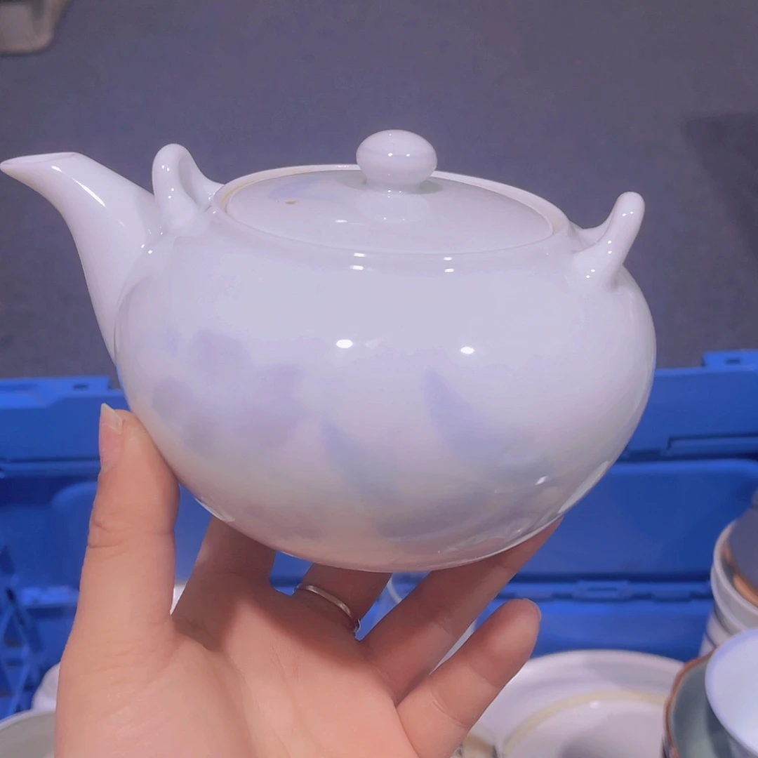 瓷片草*羽毛球赛也很不错呢嘻嘻是