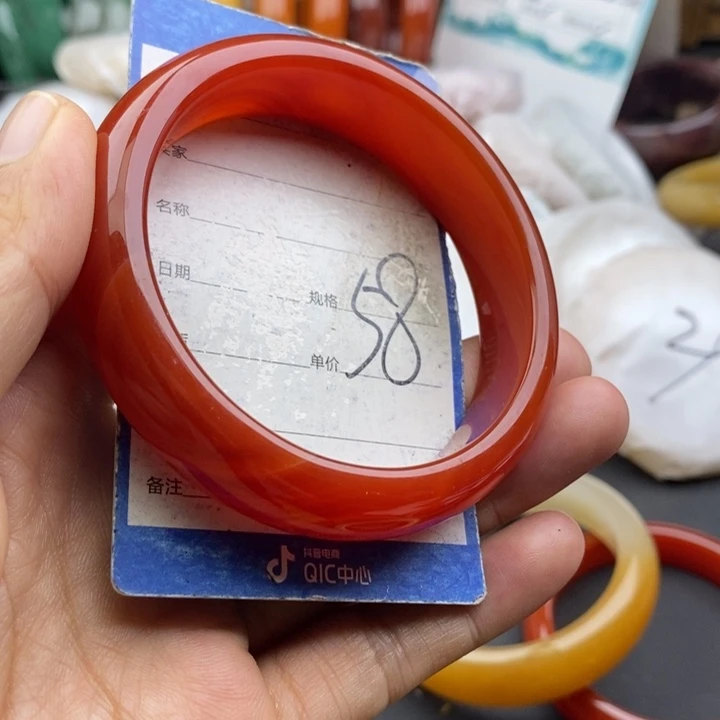 石英质玉未镶嵌手镯