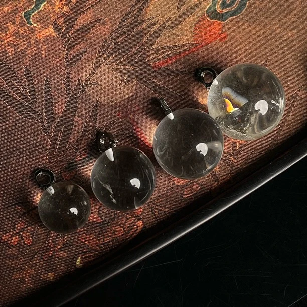 白水晶球（非净体）18-20mm+吊坠YC302多样性发其一