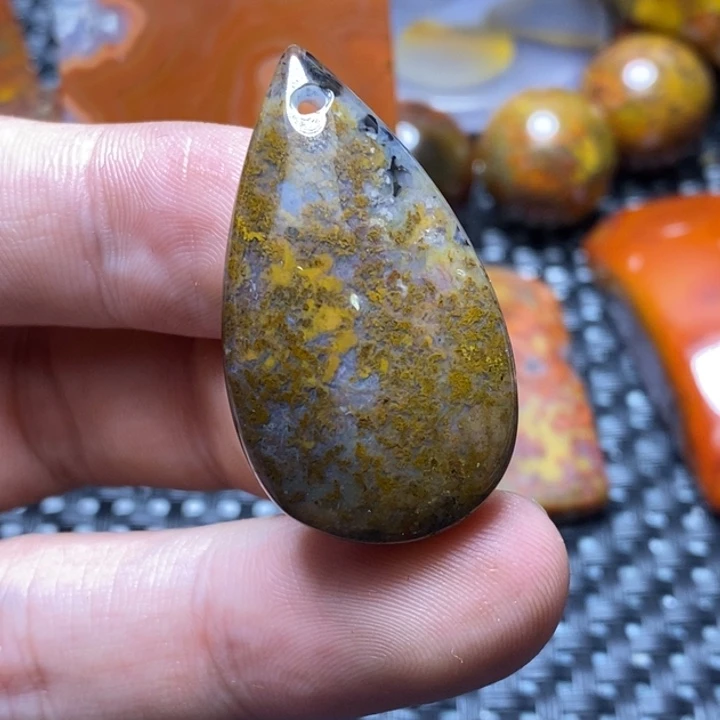 玛瑙/玉髓颈饰未镶嵌