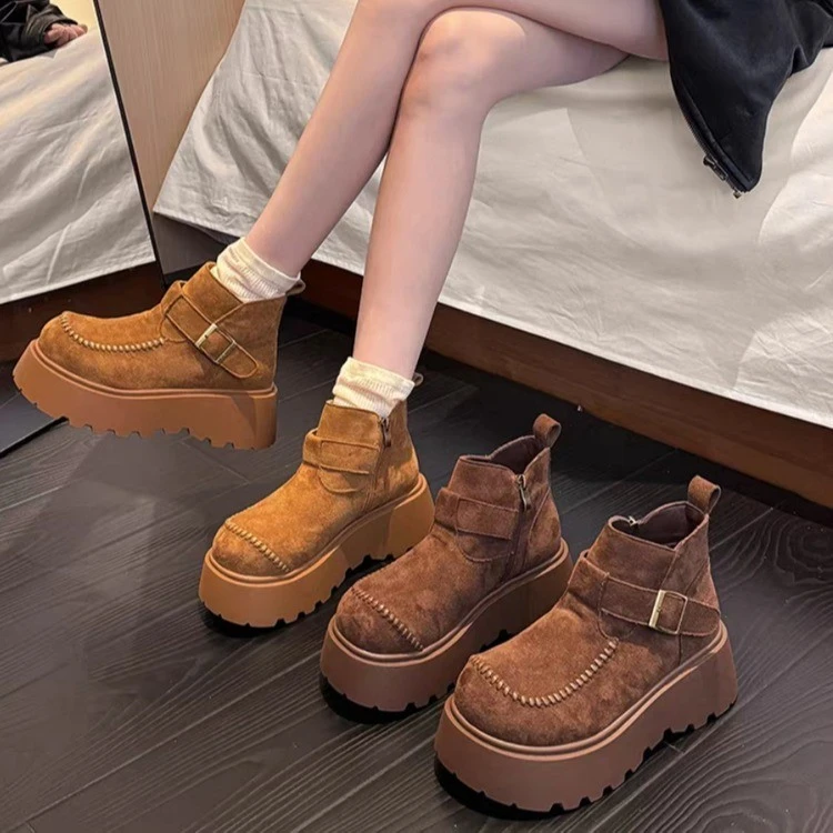 欧若智性风复古马丁靴女2025新款秋季超火大头丑萌百搭显瘦短靴女