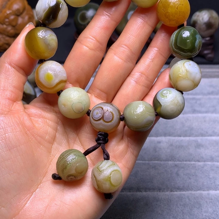 浩***相玛瑙/玉髓未镶嵌裸石