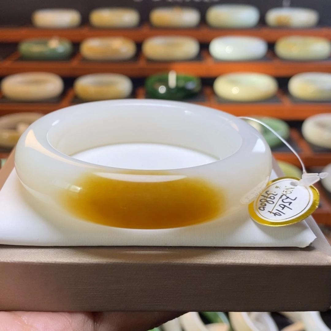 和田玉未镶嵌手镯55圈