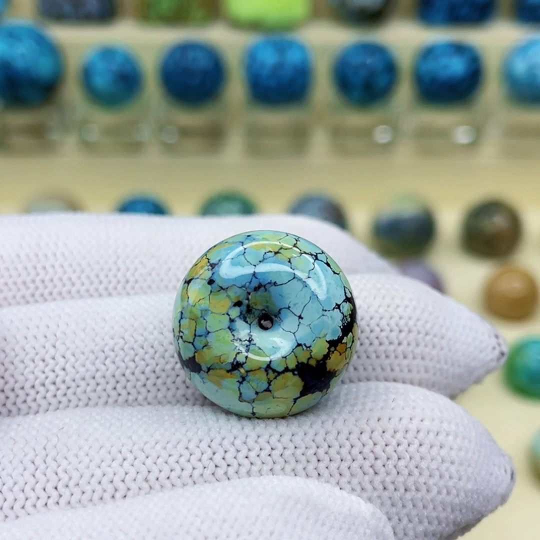 未镶嵌绿松石颈饰