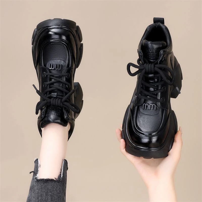 英伦厚底真皮马丁靴女2025秋冬新款小个子厚底增高时尚洋气瘦瘦靴