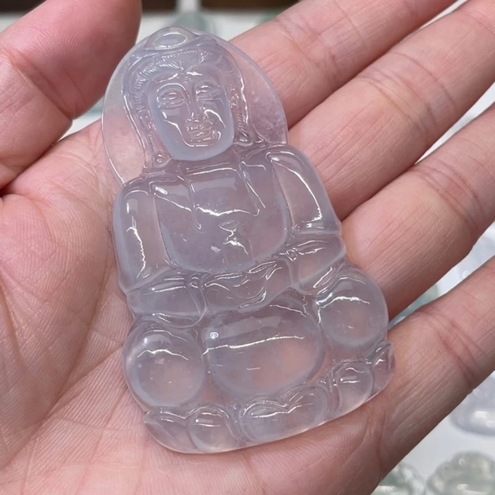 翡翠未镶嵌颈饰正装观音