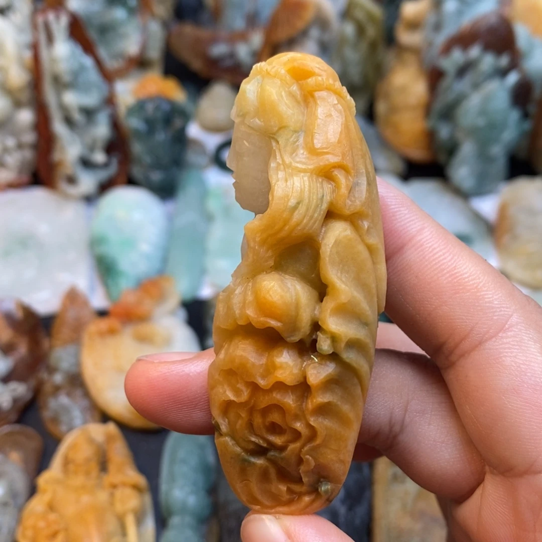 定制翡翠未镶嵌特色2