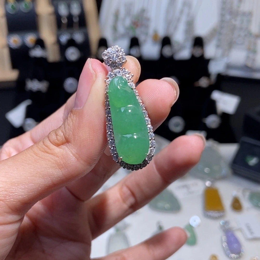 翡翠银S925镶嵌颈饰纯天然缅甸翡翠A货福豆