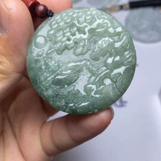 翡翠未镶嵌颈饰翡翠