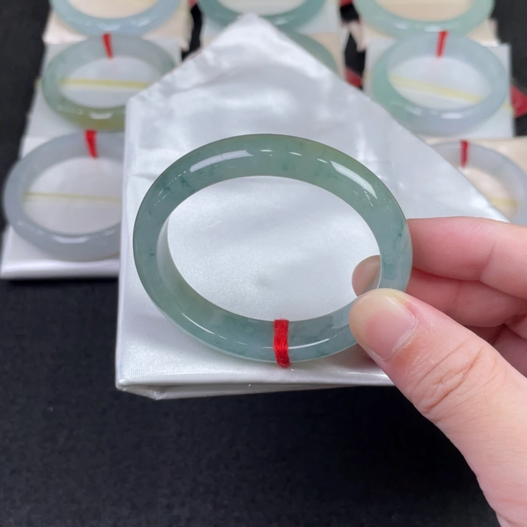 翡翠手镯未镶嵌51.7贵妃