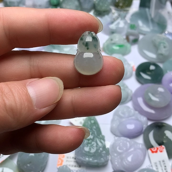 翡翠未镶嵌颈饰天然翡翠