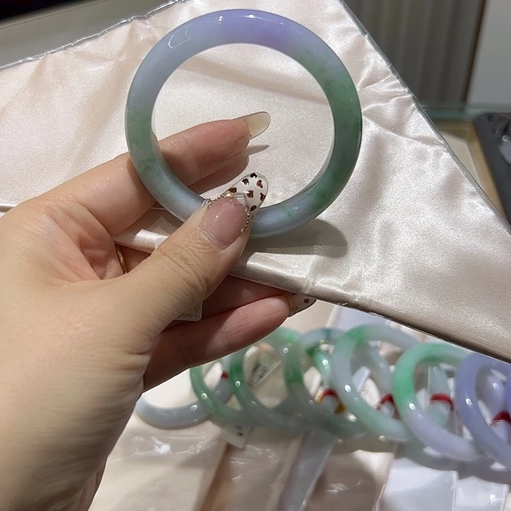 翡翠未镶嵌手镯天然翡翠手镯