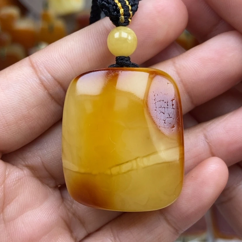 【闪购商品】琥珀颈饰未镶嵌