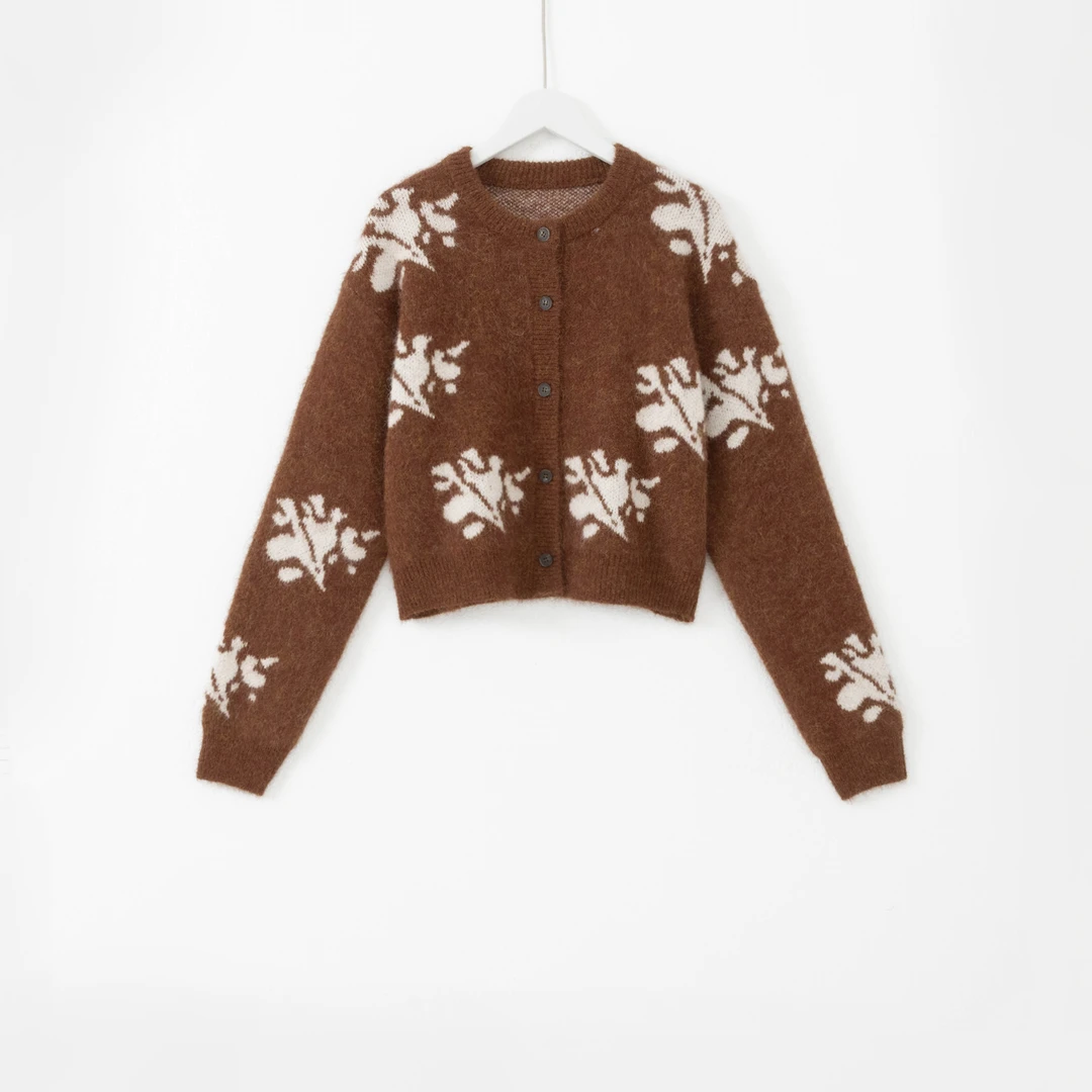 几里与麻 圆领复古提花开衫毛衣 衣长48胸围104 2093041