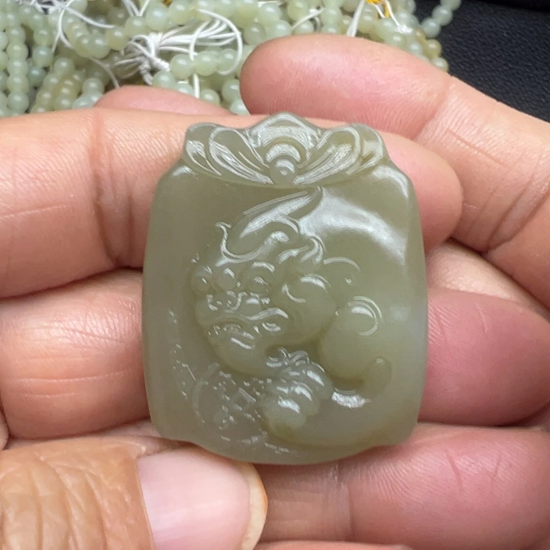 和田玉（糖玉）未镶嵌吊坠(不含链)