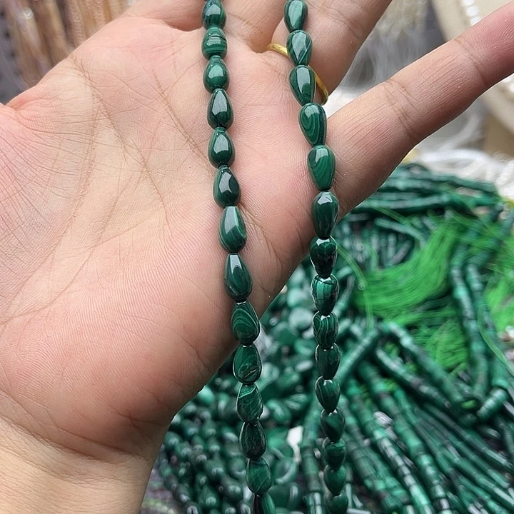 A***』未镶嵌玛瑙/玉髓珠宝半成品一条孔雀石水滴几颗有瑕