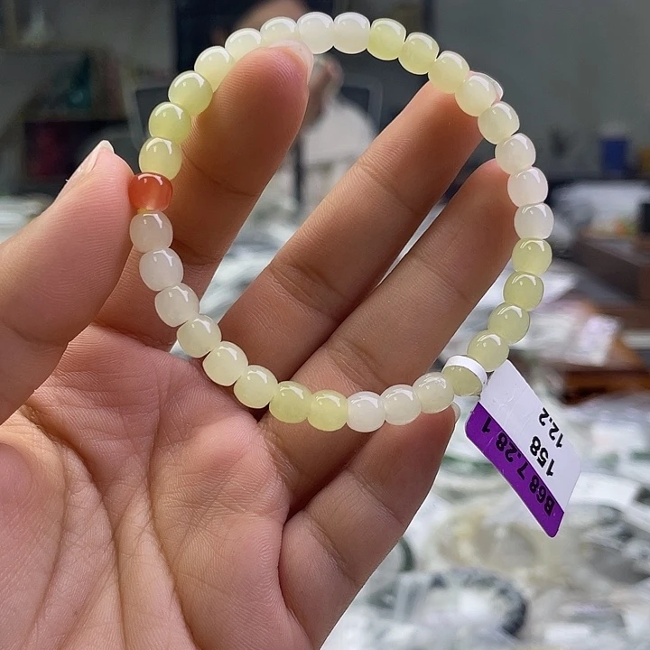 和田玉未镶嵌手串