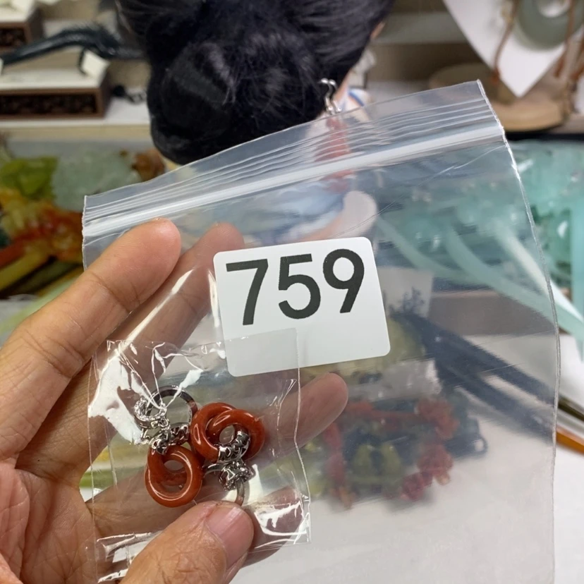 【闪购商品】翡翠耳饰未镶嵌?****a发簪