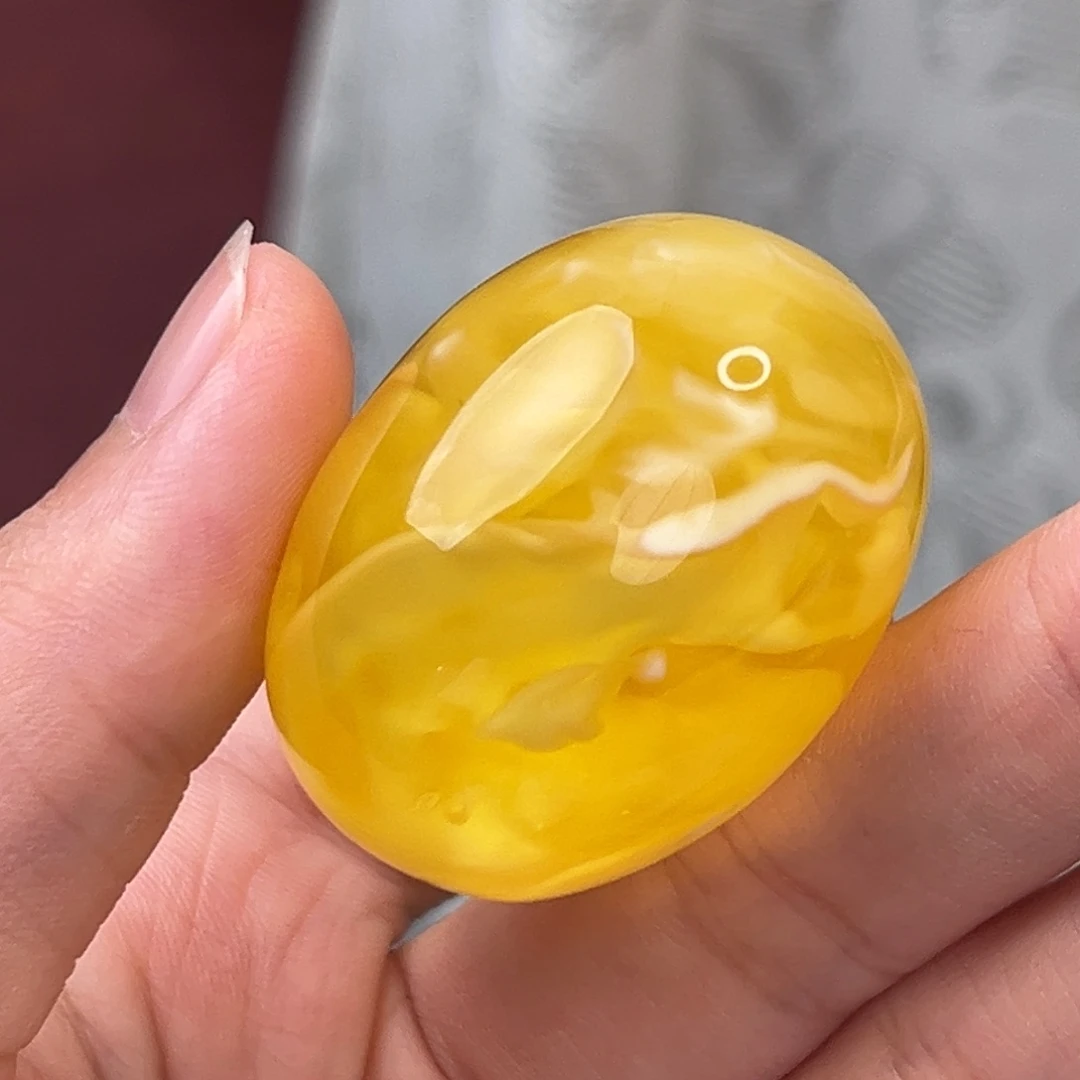未镶嵌琥珀裸石金妖白溶洞枣珠