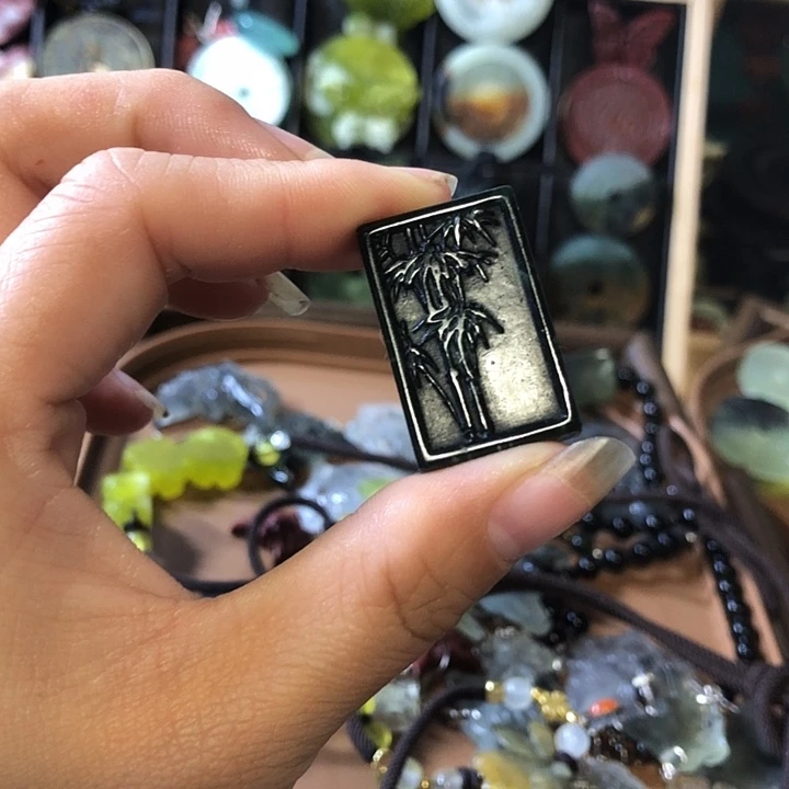 岫玉未镶嵌岫玉挂件