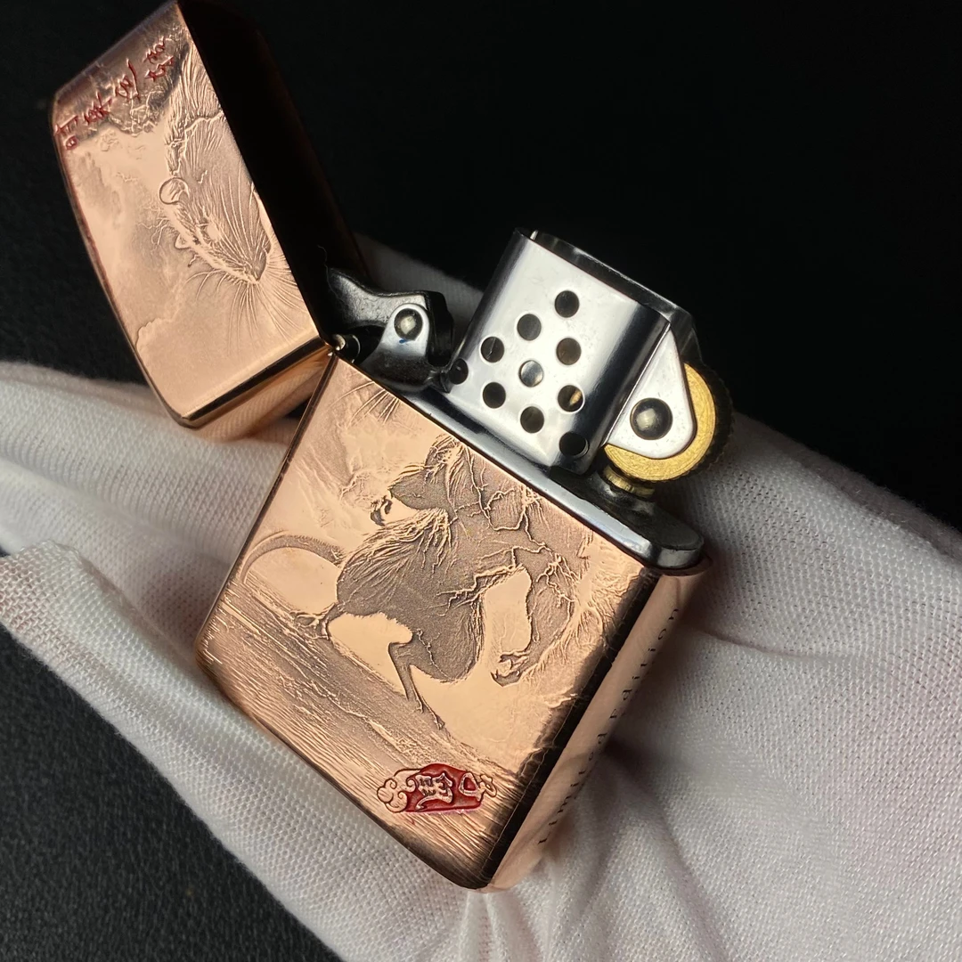 ZORRO佐罗二代生肖鼠紫铜盔甲精雕山海经守护神鼠煤油打火机浮雕