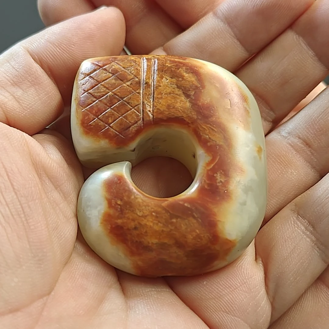 尚***堂和田玉未镶嵌颈饰