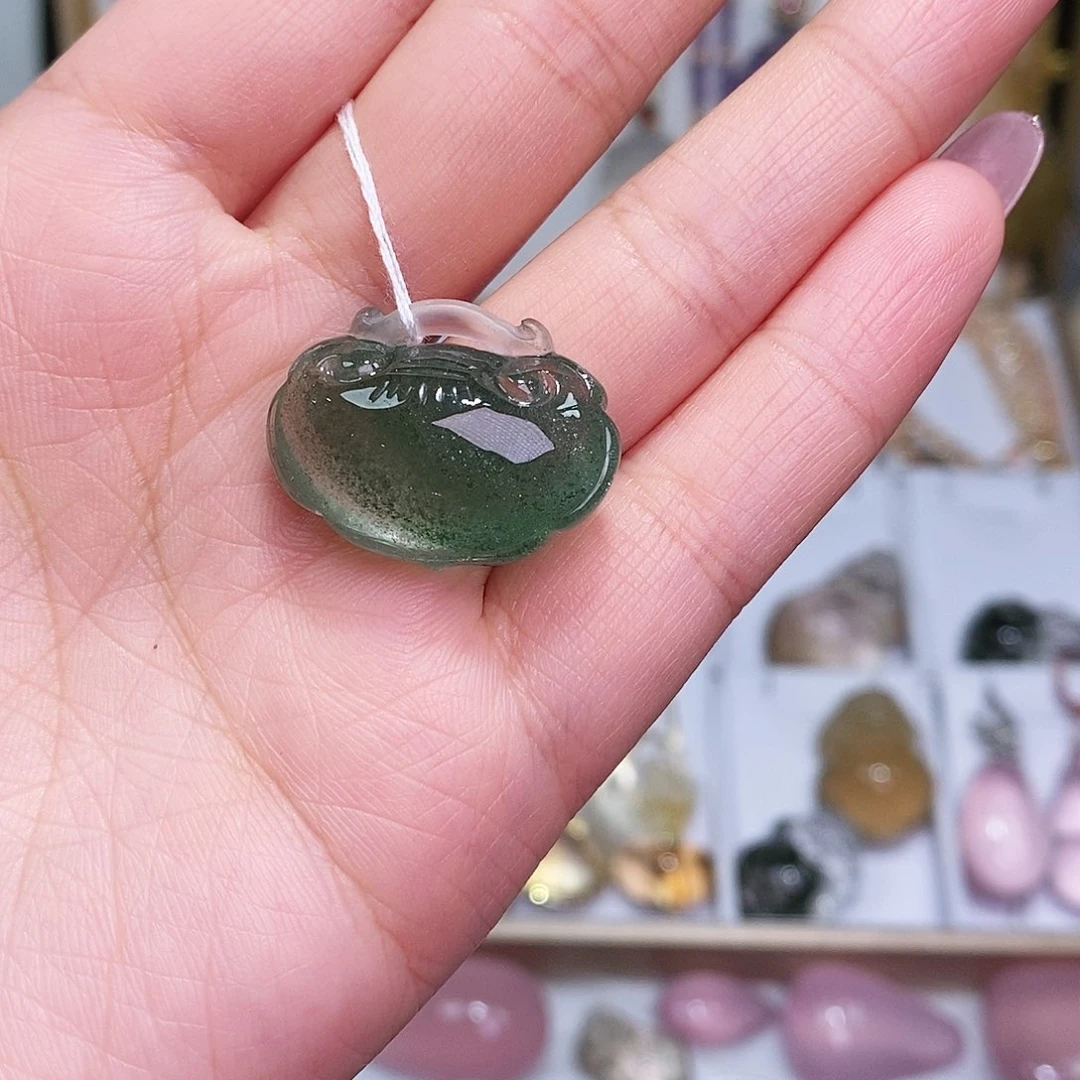 淡***林水晶吊坠(赠链)未镶嵌