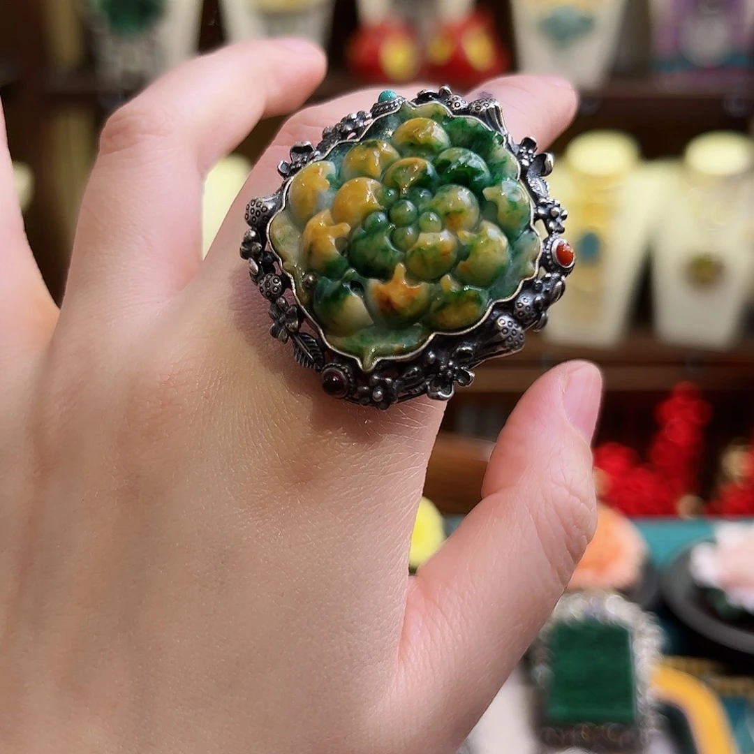 翡翠戒指未镶嵌古风