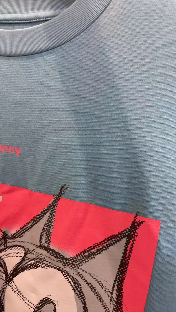 [富贵]时尚女款休闲短款浅绿T恤ZK724