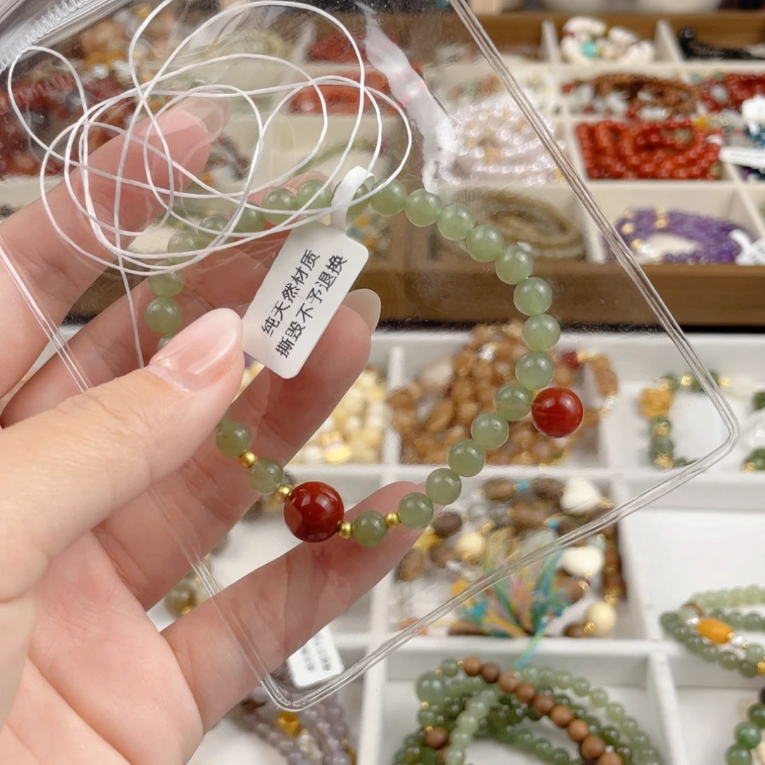 吱****111111111111111111